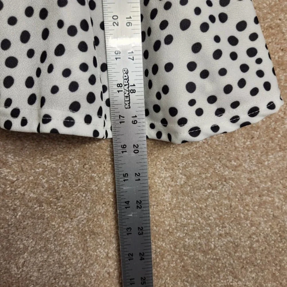 Nasty Gal Nastygal White Black Polka Dot V Neck Peplum Top NWT Size 4 - Picture 5 of 5